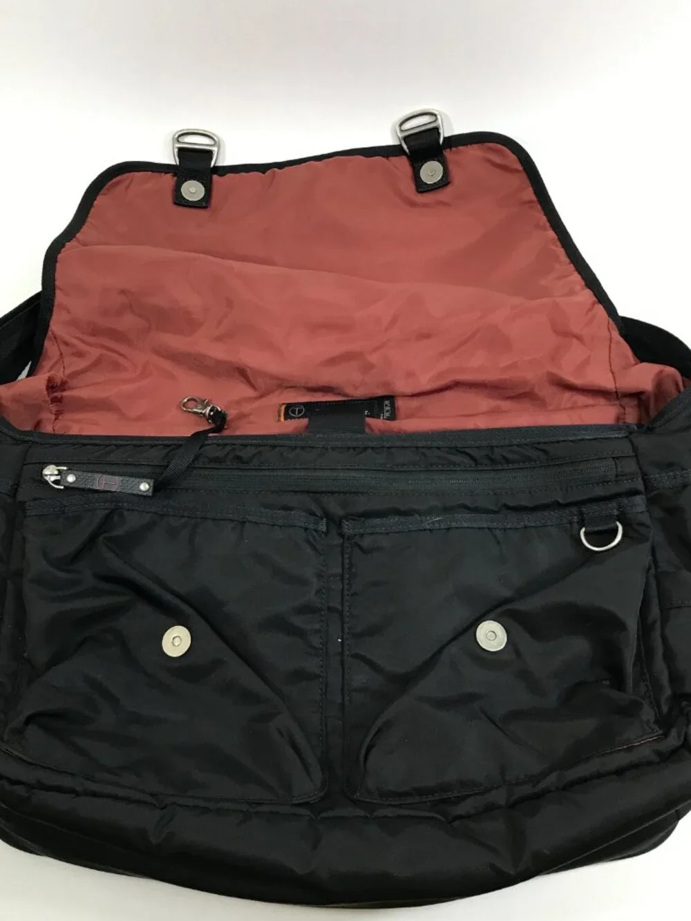 Tumi tech essential